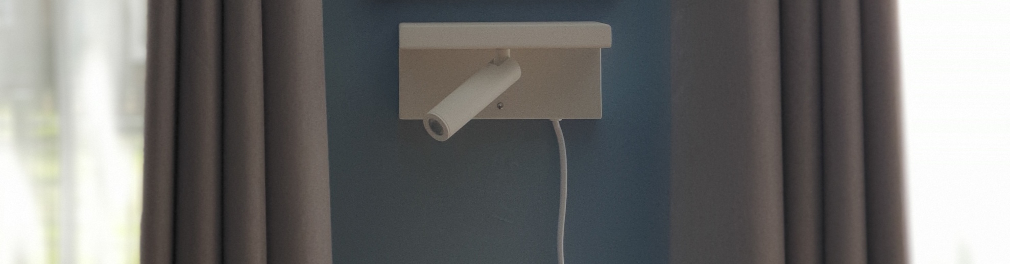 Jerik Wall Light