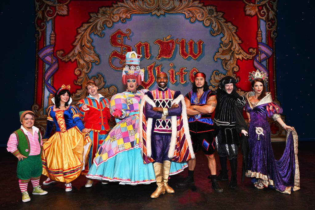 Snow White and The Seven Dwarfs At The Hawth Crawley Review – What's ...